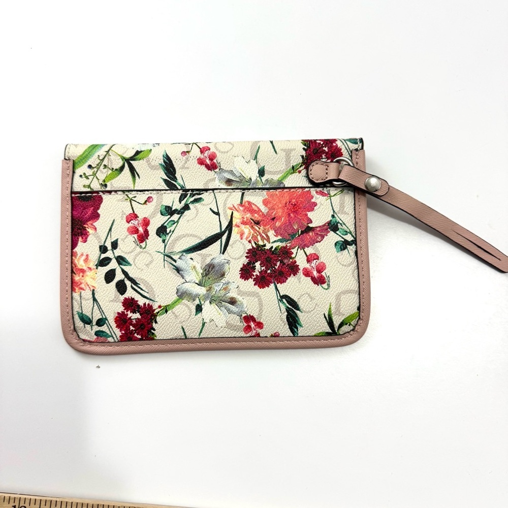 Guess Floral Wristlet Clutch Wallet Cream Tan Floral Simple Cute Minimalistic - Picture 3 of 6
